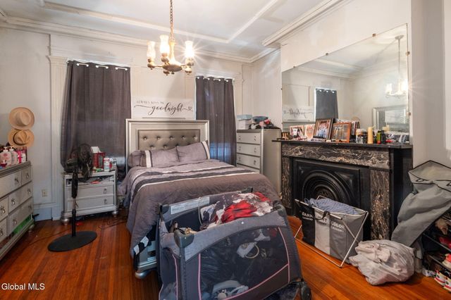 128 Hamilton Street, Albany, NY 12207