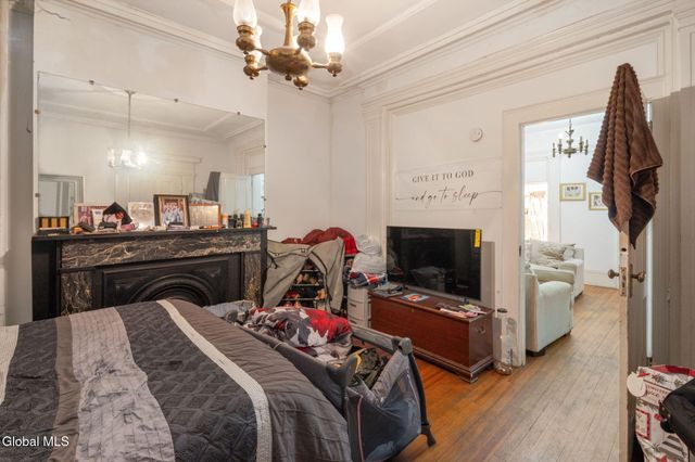 128 Hamilton Street, Albany, NY 12207