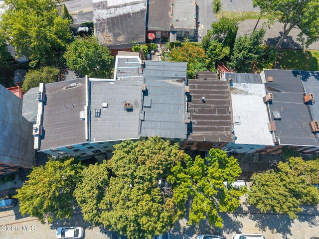 128 Hamilton Street, Albany, NY 12207