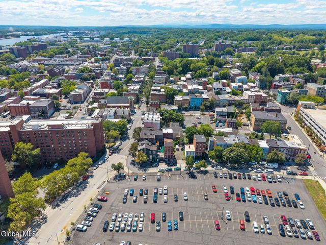 128 Hamilton Street, Albany, NY 12207