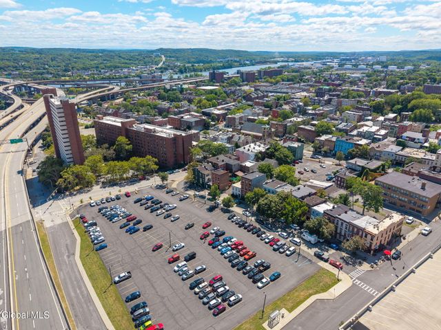 128 Hamilton Street, Albany, NY 12207