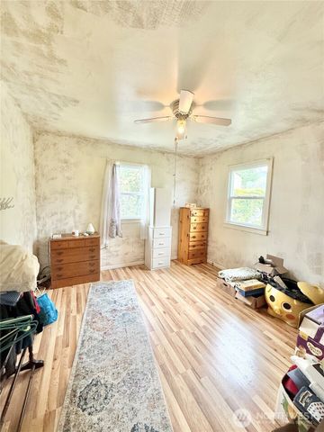 12 Dewberry Avenue W, Omak, WA 98841