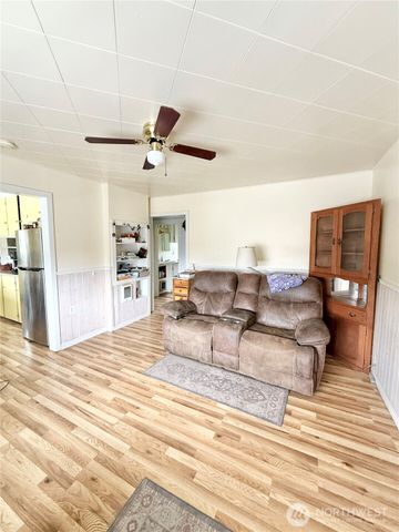 12 Dewberry Avenue W, Omak, WA 98841