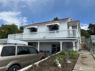 12 Dewberry Avenue W, Omak, WA 98841