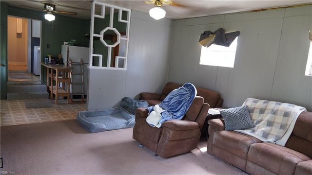 39 Pollux CIR W, Portsmouth, VA 23701