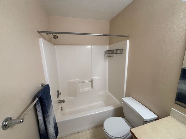 1945 NW Valhalla Dr., Pullman, WA 99163