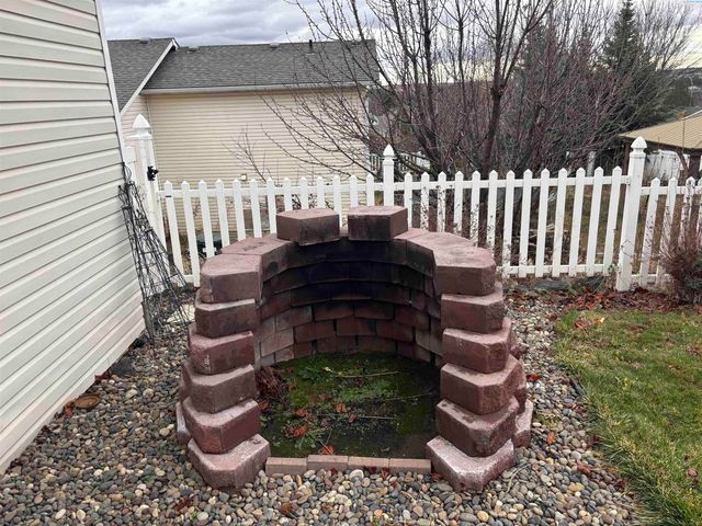 1945 NW Valhalla Dr., Pullman, WA 99163