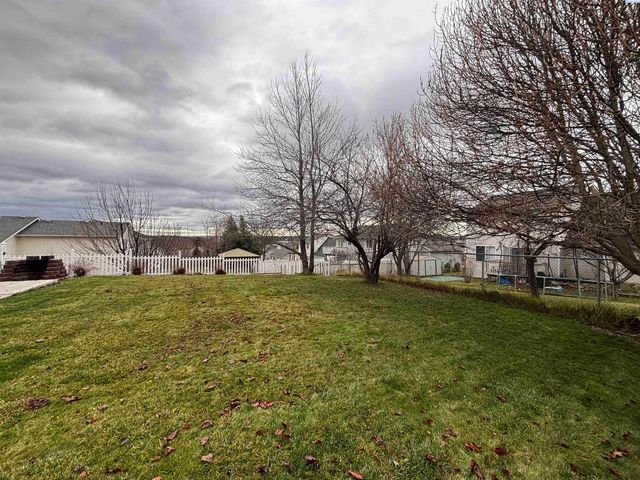 1945 NW Valhalla Dr., Pullman, WA 99163