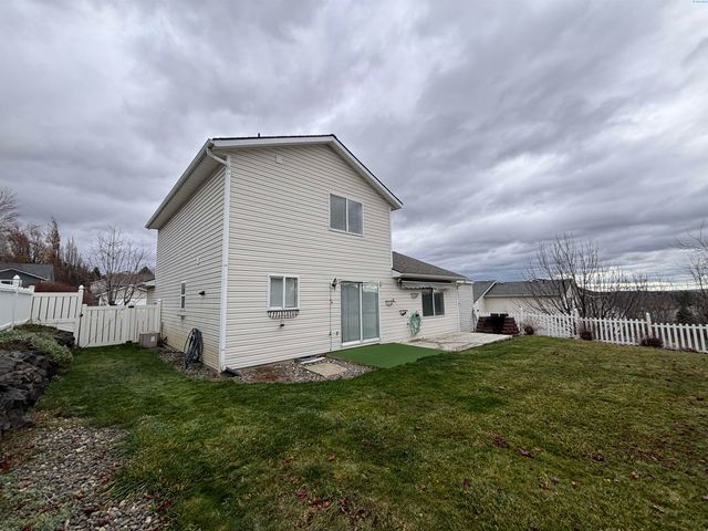 1945 NW Valhalla Dr., Pullman, WA 99163