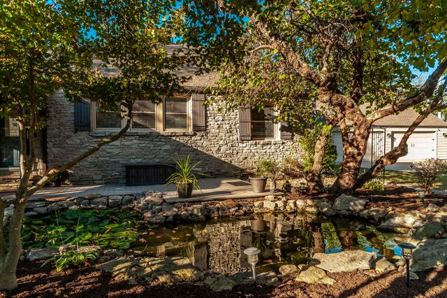 1745 Saundersville Rd, Hendersonville, TN 37075