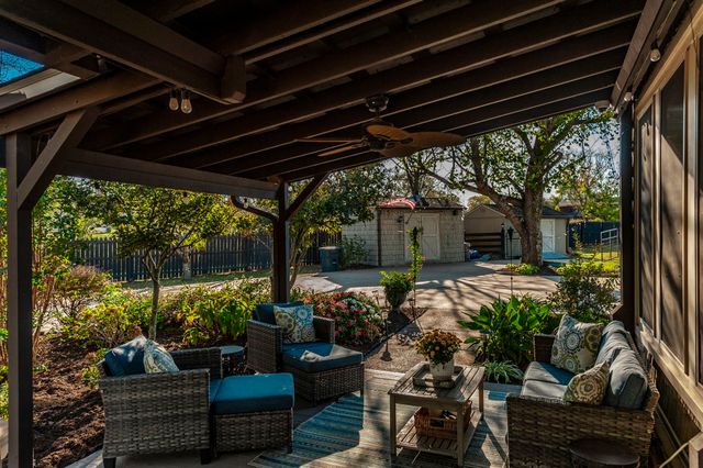 1745 Saundersville Rd, Hendersonville, TN 37075