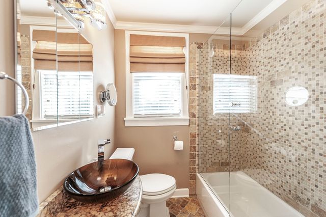 1745 Saundersville Rd, Hendersonville, TN 37075