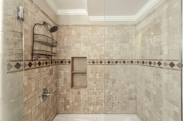 1745 Saundersville Rd, Hendersonville, TN 37075