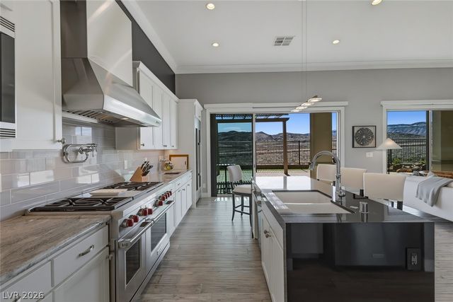 12335 Skyracer Drive, Las Vegas, NV 89138