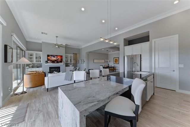 12335 Skyracer Drive, Las Vegas, NV 89138