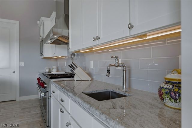 12335 Skyracer Drive, Las Vegas, NV 89138