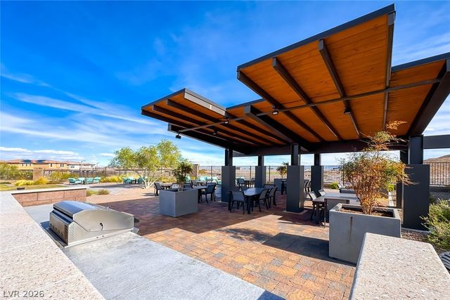 12335 Skyracer Drive, Las Vegas, NV 89138