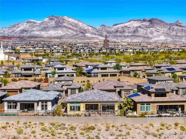 12335 Skyracer Drive, Las Vegas, NV 89138