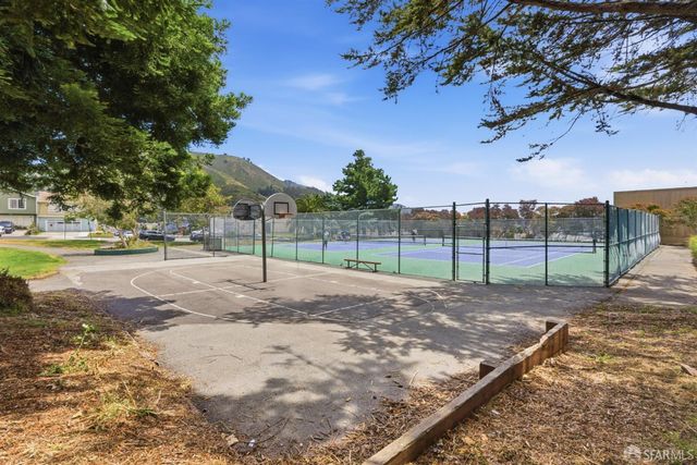 468 Wyandotte Avenue, Daly City, CA 94014