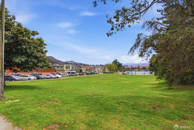 468 Wyandotte Avenue, Daly City, CA 94014