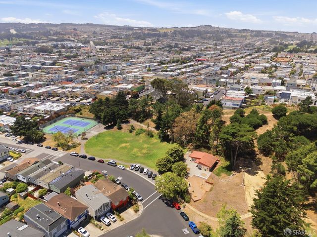 468 Wyandotte Avenue, Daly City, CA 94014