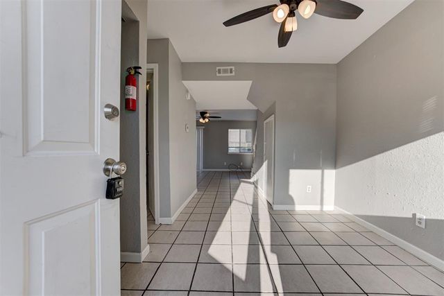 1622 E Claudia Street, Norman, OK 73071