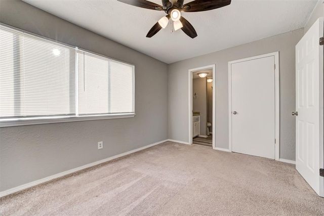 1622 E Claudia Street, Norman, OK 73071