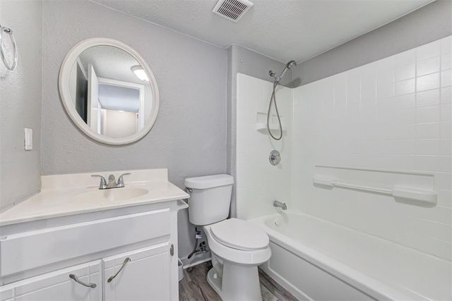 1622 E Claudia Street, Norman, OK 73071