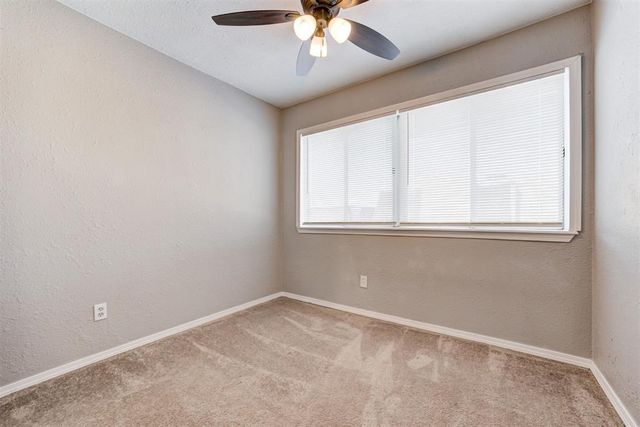 1622 E Claudia Street, Norman, OK 73071