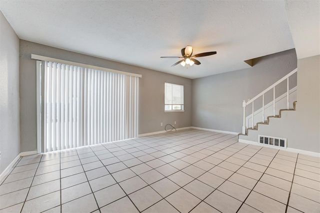 1622 E Claudia Street, Norman, OK 73071