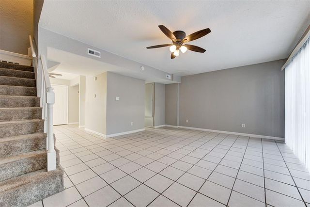 1622 E Claudia Street, Norman, OK 73071