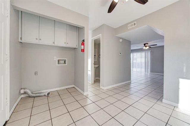 1622 E Claudia Street, Norman, OK 73071