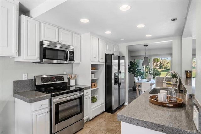 213 Via Osuna, Rancho Santa Fe, CA 92091