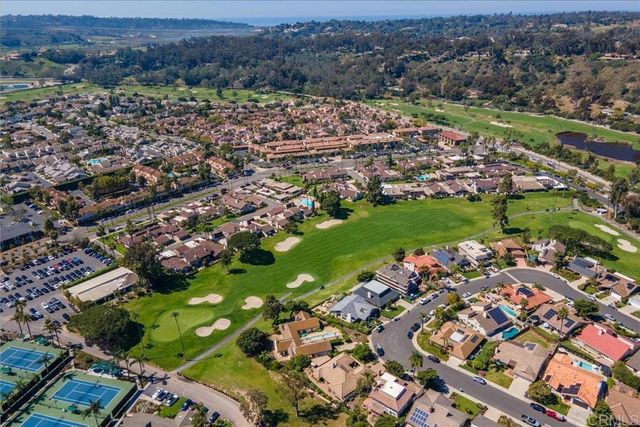 213 Via Osuna, Rancho Santa Fe, CA 92091