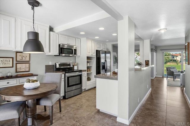 213 Via Osuna, Rancho Santa Fe, CA 92091