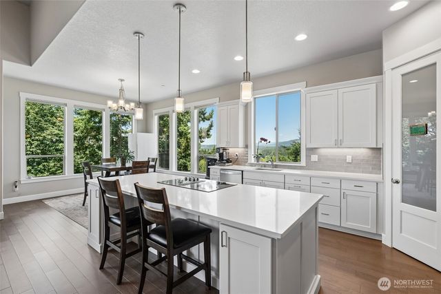 2017 NW 40th Avenue, Camas, WA 98607