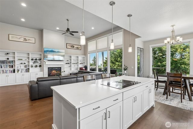 2017 NW 40th Avenue, Camas, WA 98607