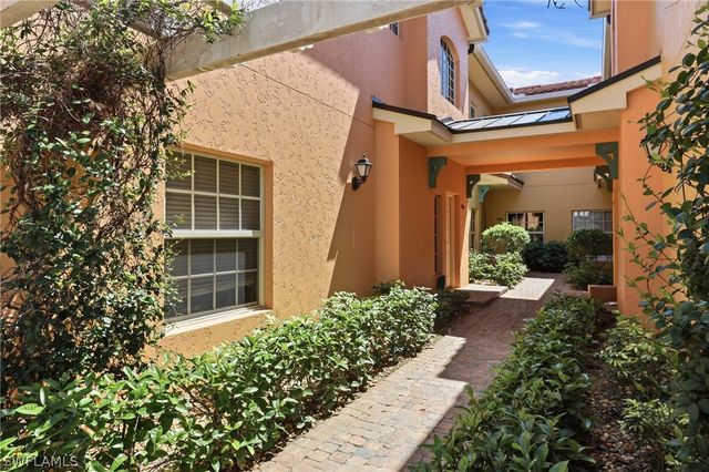 8601 Piazza Del Lago CIR 203, Estero, FL 33928