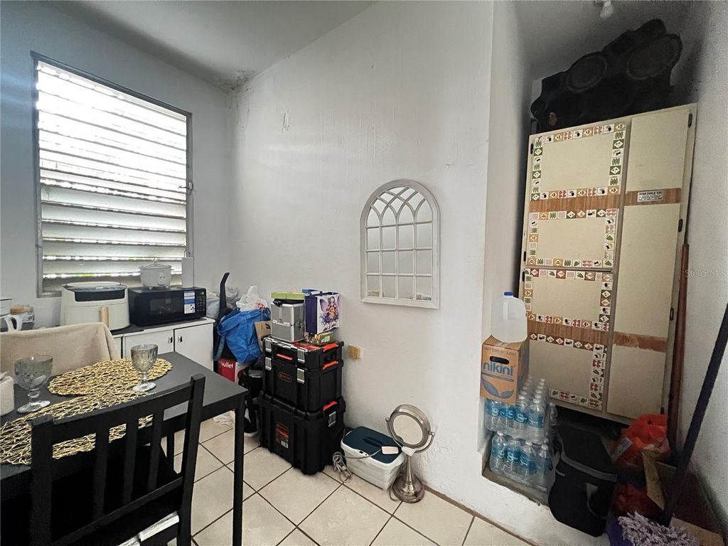 Image 7 of property listing at Address unavailable.