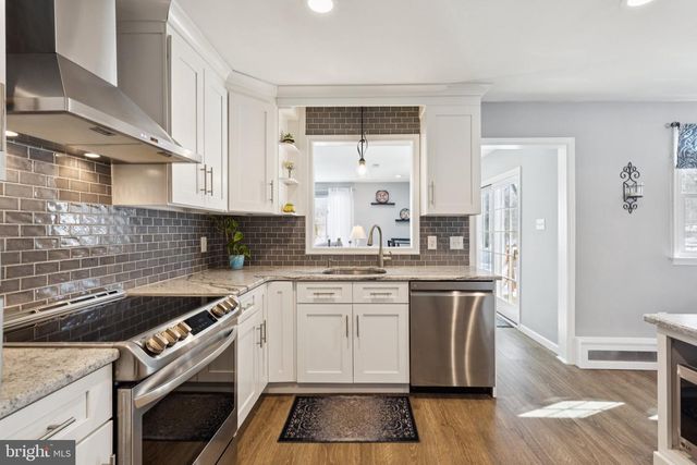 404 ENFIELD RD, Oreland, PA 19075