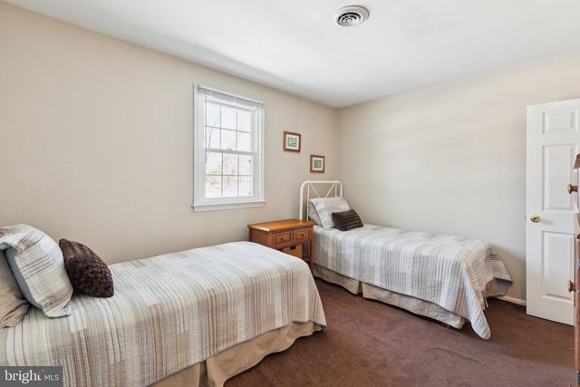 404 ENFIELD RD, Oreland, PA 19075