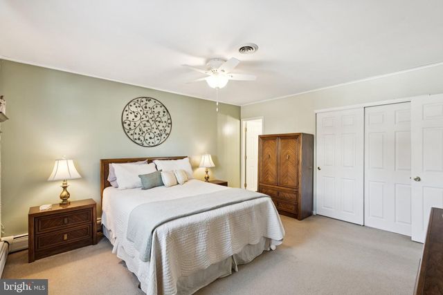 404 ENFIELD RD, Oreland, PA 19075