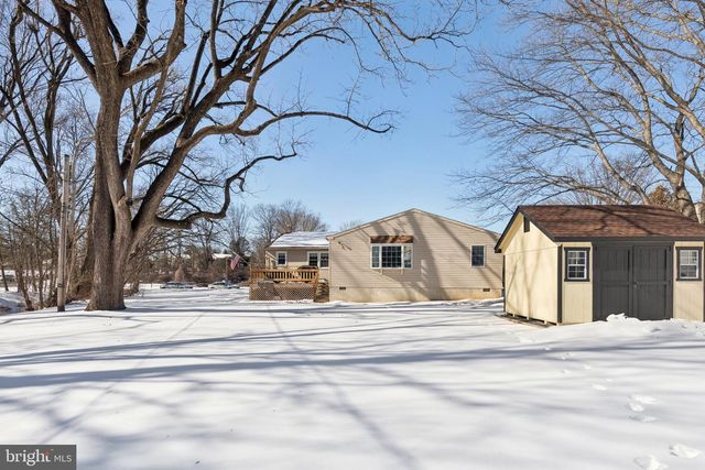 404 ENFIELD RD, Oreland, PA 19075