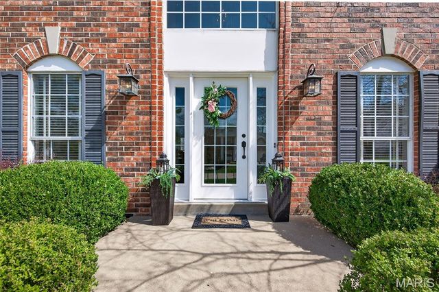 1334 Auburn Hills Dr Drive, St Charles, MO 63304