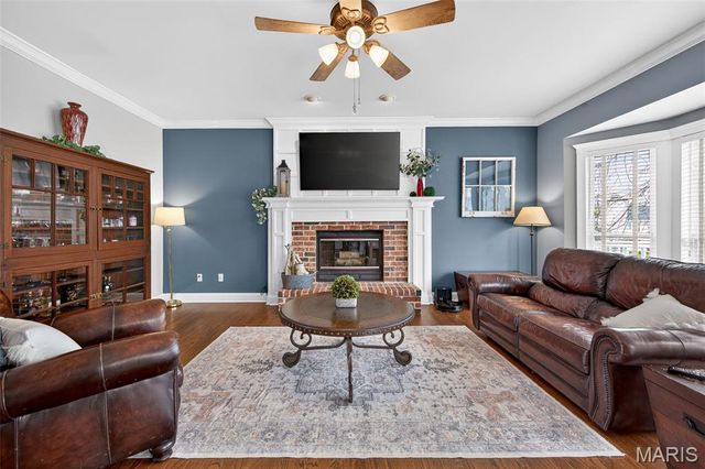 1334 Auburn Hills Dr Drive, St Charles, MO 63304