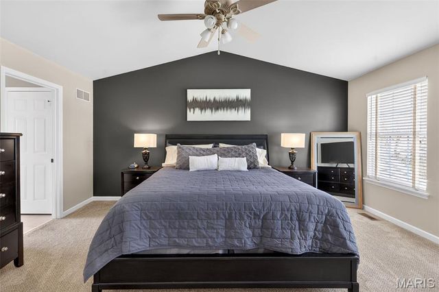 1334 Auburn Hills Dr Drive, St Charles, MO 63304