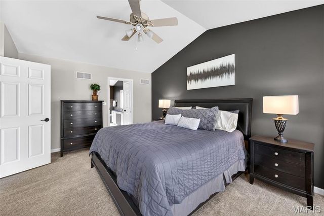 1334 Auburn Hills Dr Drive, St Charles, MO 63304