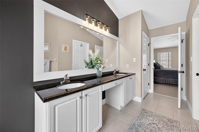 1334 Auburn Hills Dr Drive, St Charles, MO 63304