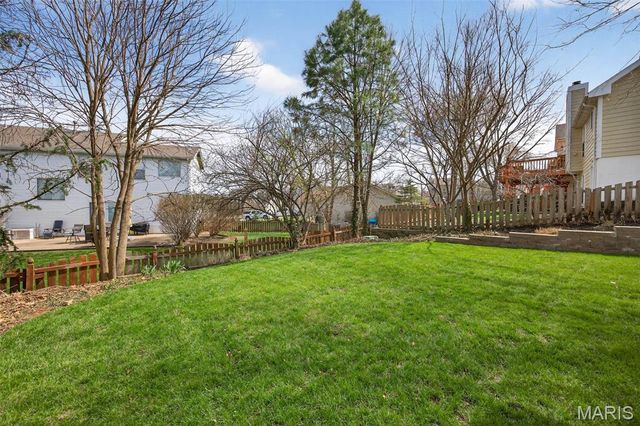 1334 Auburn Hills Dr Drive, St Charles, MO 63304