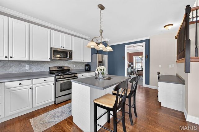 1334 Auburn Hills Dr Drive, St Charles, MO 63304